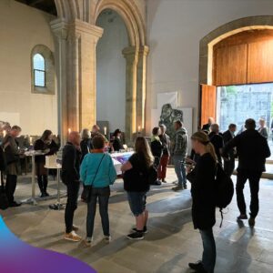 Nach dem Konzert bietet sich Raum für persönliche Begegnungen und Gespräche