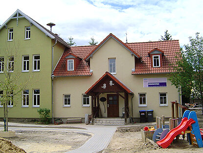 Kindergarten Wehlespatzen Remda Gebäude