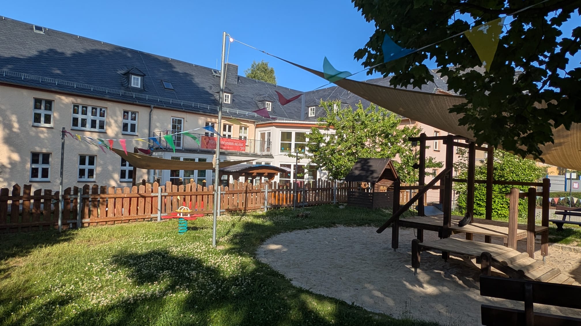 Kinderhaus Gottesschutz Ebersdorf - Eingang