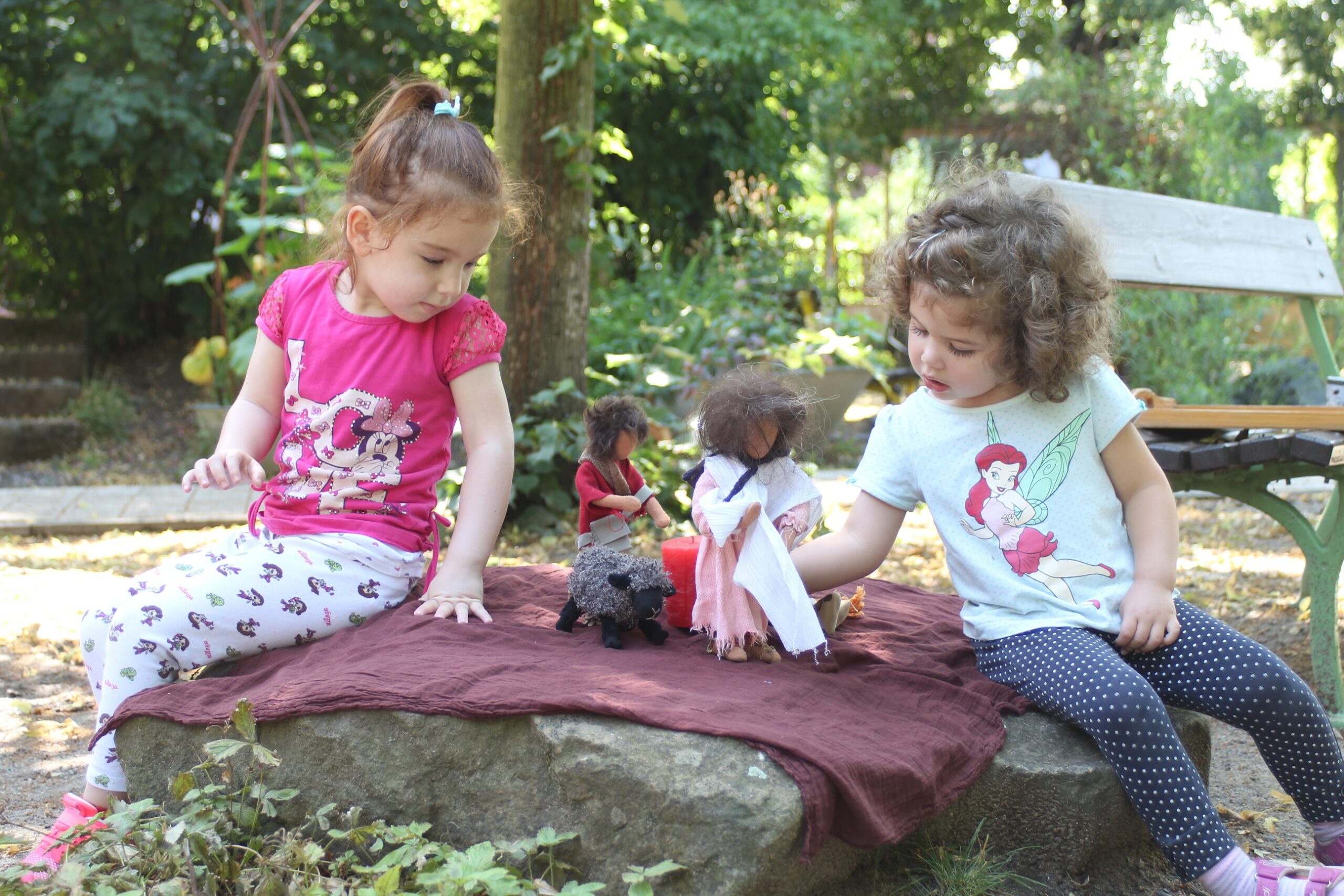Kindergarten Haus Kunterbunt Saalfeld - im Garten