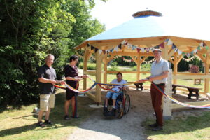 Besondere Wohnformen Altengesees_Pavilloneinweihung zum Jahresfest