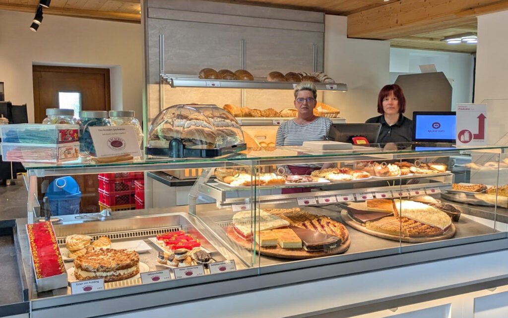 Christo-Bäckerei Altengesees, Blick auf die Ladentheke