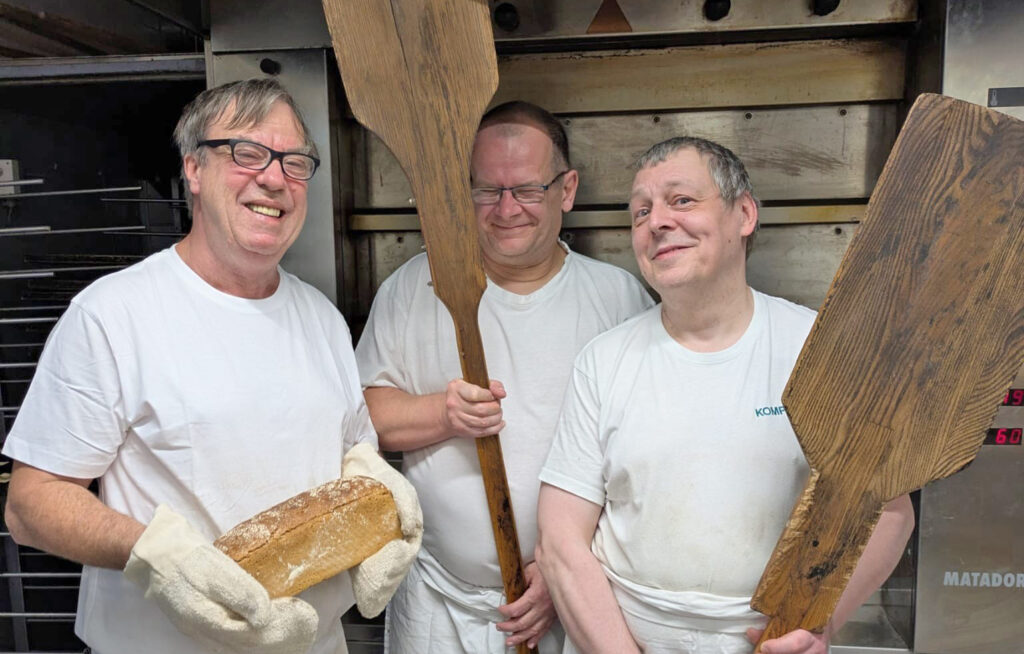 Christo-Bäckerei Altengesees, drei Bäcker