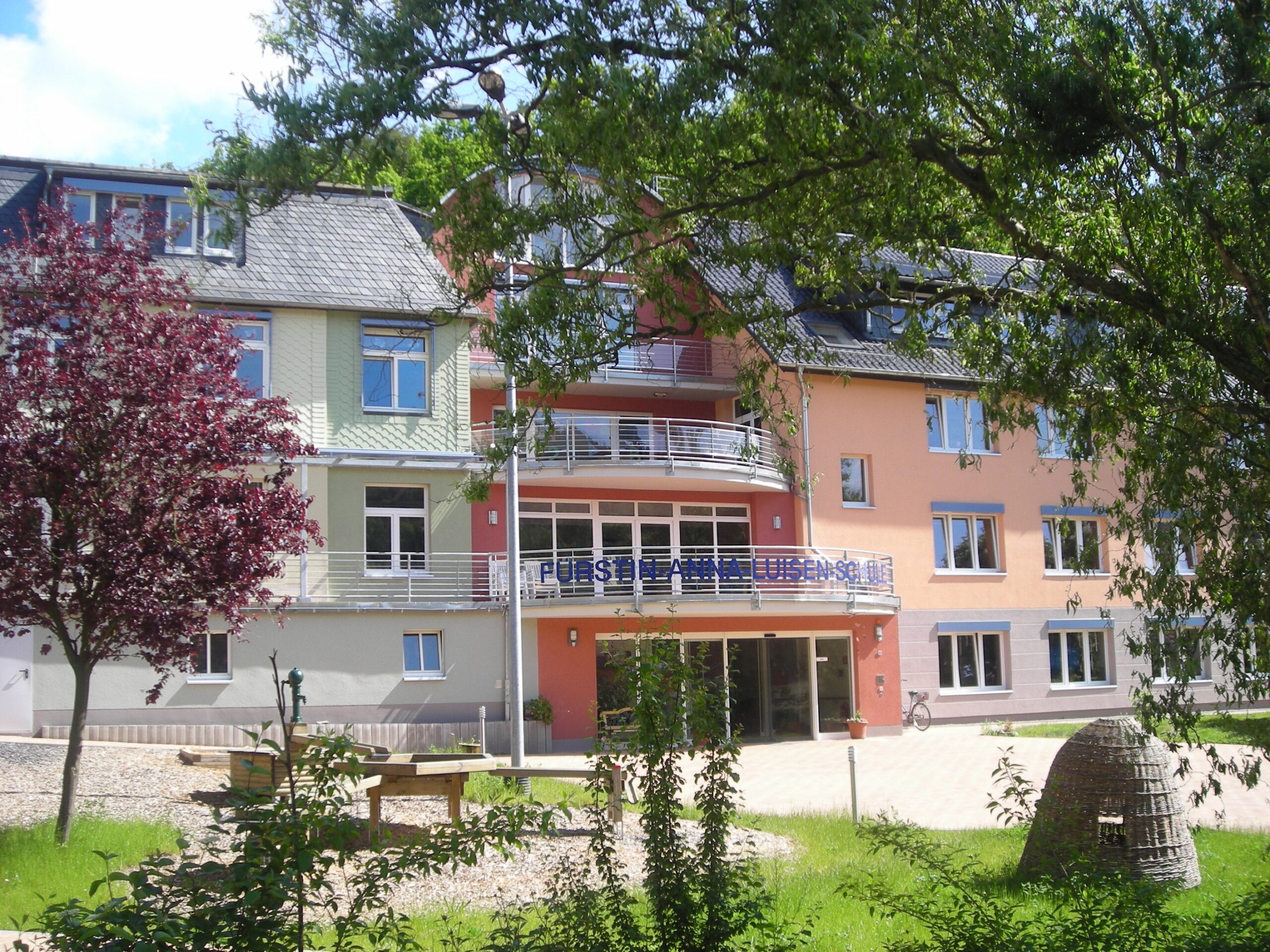Fürstin-Anna-Luisen-Schule Bad Blankenburg, Schulgebäude