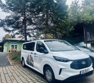 Tagespflege St. Martin Ebersdorf, Kleinbus der Tagespflege