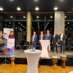 Gründungsfeier Diakoniestiftung Thüringen_012026 - Empfang in der Weimarhalle, Geschäftsführung bei der Vorstellung der neuen Webseite