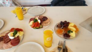 Hofladen_Frühstückstisch