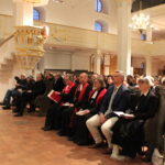 Gründungsfeier Diakoniestiftung Thüringen_012026 - Festgottesdienst in der Herderkirche Weimar- Erste Sitzbank mit Geschäftsführung und Superintendenten Blick zum Altarraum