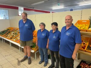 Tafel Blankehain , ehrenamtliche Helfer in blauen Tshirts