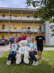 300 Euro Spende vom Pauritzer Straßenfest für das ST.ELISABETH Hospiz Altenburg
