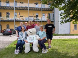 300 Euro Spende vom Pauritzer Straßenfest für das ST.ELISABETH Hospiz Altenburg